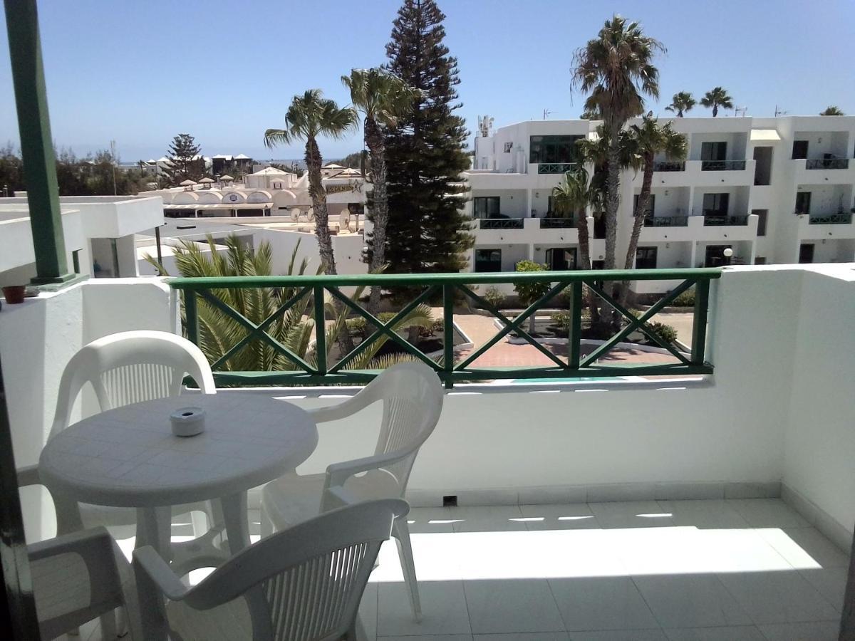 Apartamento Los Carmenes Apartman Costa Teguise Kültér fotó